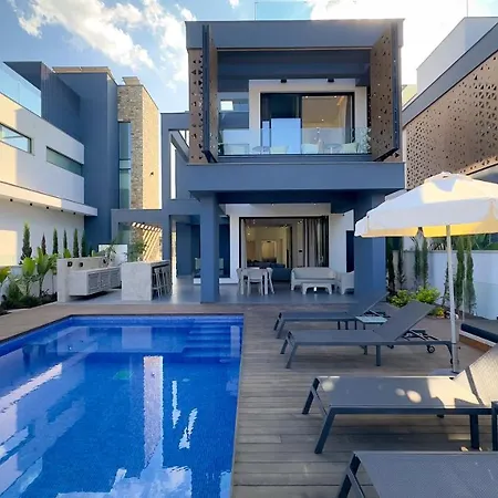 Sunrise Beachfront Villas - Villa 3 Paralimni Exterior photo