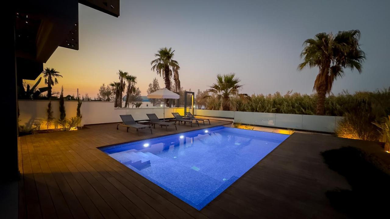 Sunrise Beachfront - 3 Paralimni