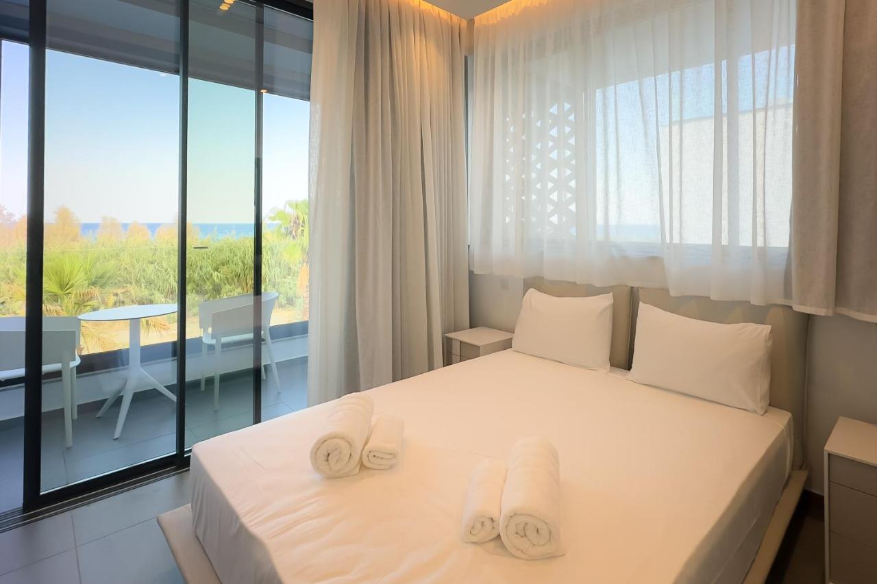 Villa Sunrise Beachfront - 3