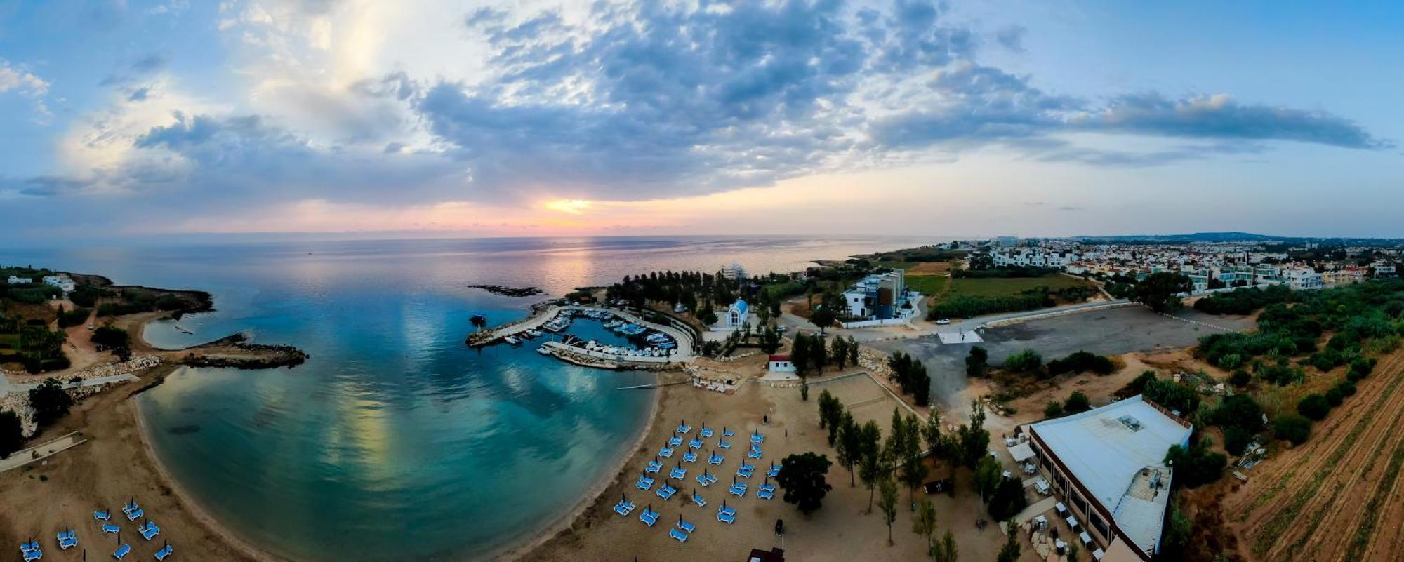 Villa Sunrise Beachfront - 3 Paralimni